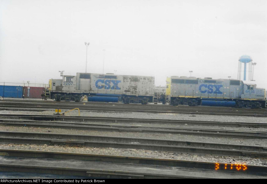 CSX 6436 & 2207